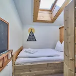 Enzian Apartman *