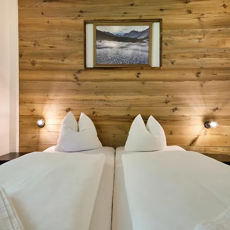 アパート Enzian ラウリス