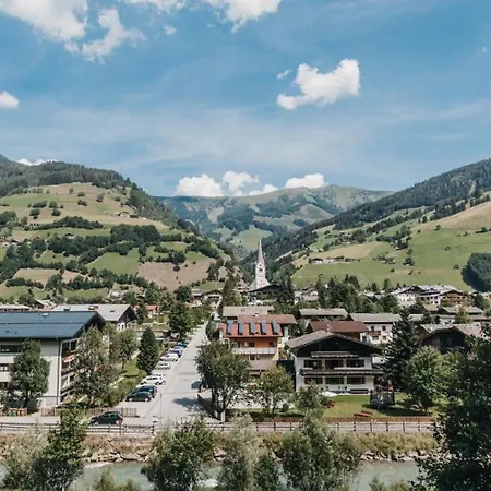 アパート Enzian ラウリス