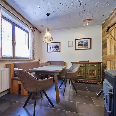 Appartement Enzian *